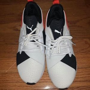 Kid’s Puma - Brand New - Size 7